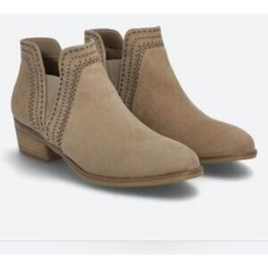 MIA Jayden‎ Pull On Bootie Ankle Boot Taupe Brown Size 7 Country Western Heel